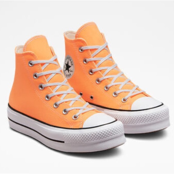 Converse Chuck Taylor All Star High Top Platform Sneaker/Shoe | Peach | NEW/NIB - Picture 1 of 16